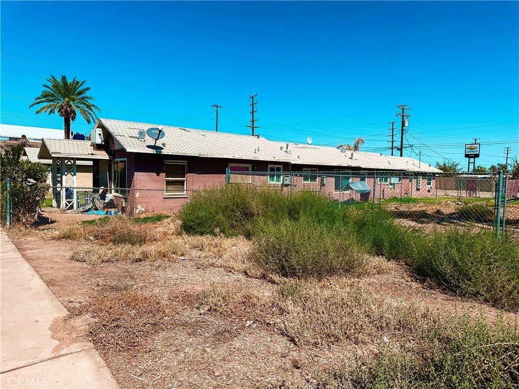 multi-family for sale at 316 S Spring St Blythe - $649,000