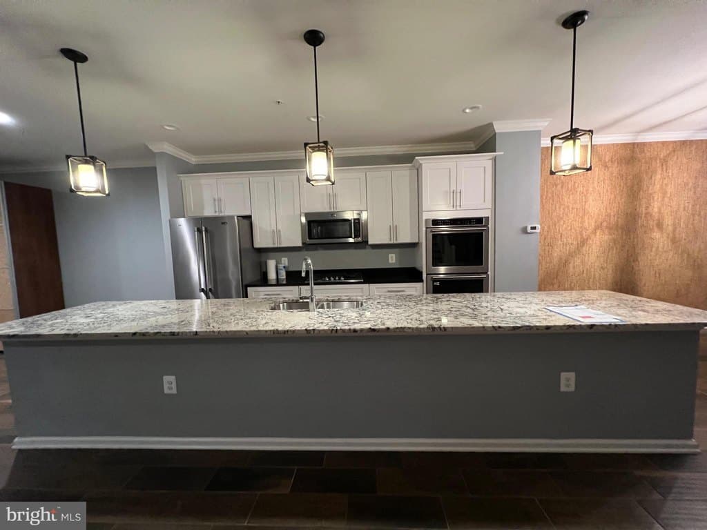 4 bedroom townhouse for sale at 15612 Bibury Aly Brock Hall - $565,000