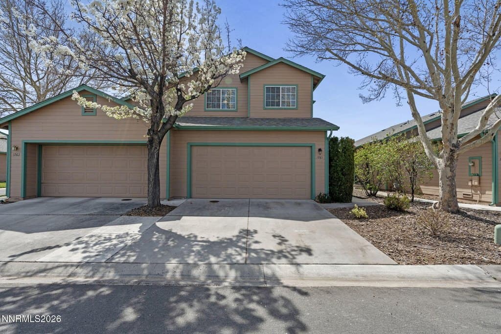 3 bedroom townhouse for sale at 1761 Jamie Way Carson City 89701 - $369,900