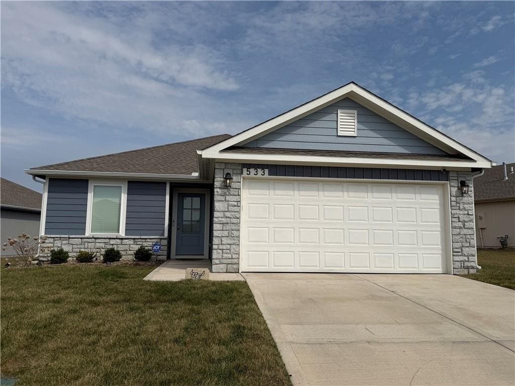 3 bedroom house for sale at 533 N Pear St Gardner 66030 - $325,000