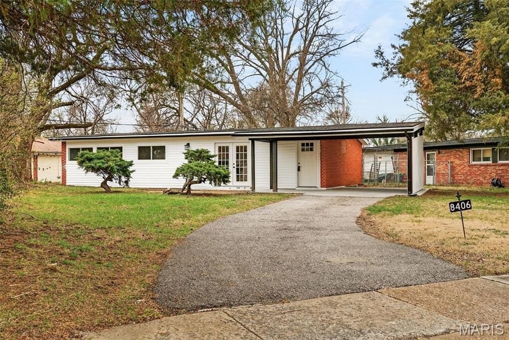 3 bedroom house for sale at 8406 January Ave Berkeley - $160,000