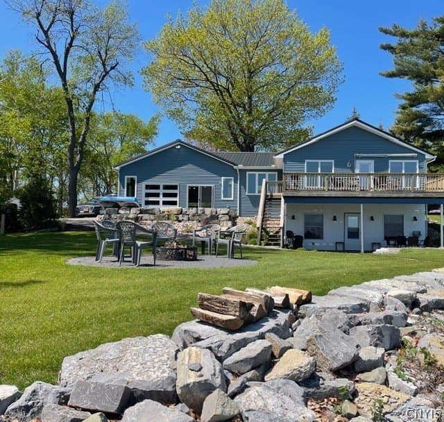 3 bedroom house for sale at 4599 Bach Ln Cape Vincent - $749,000