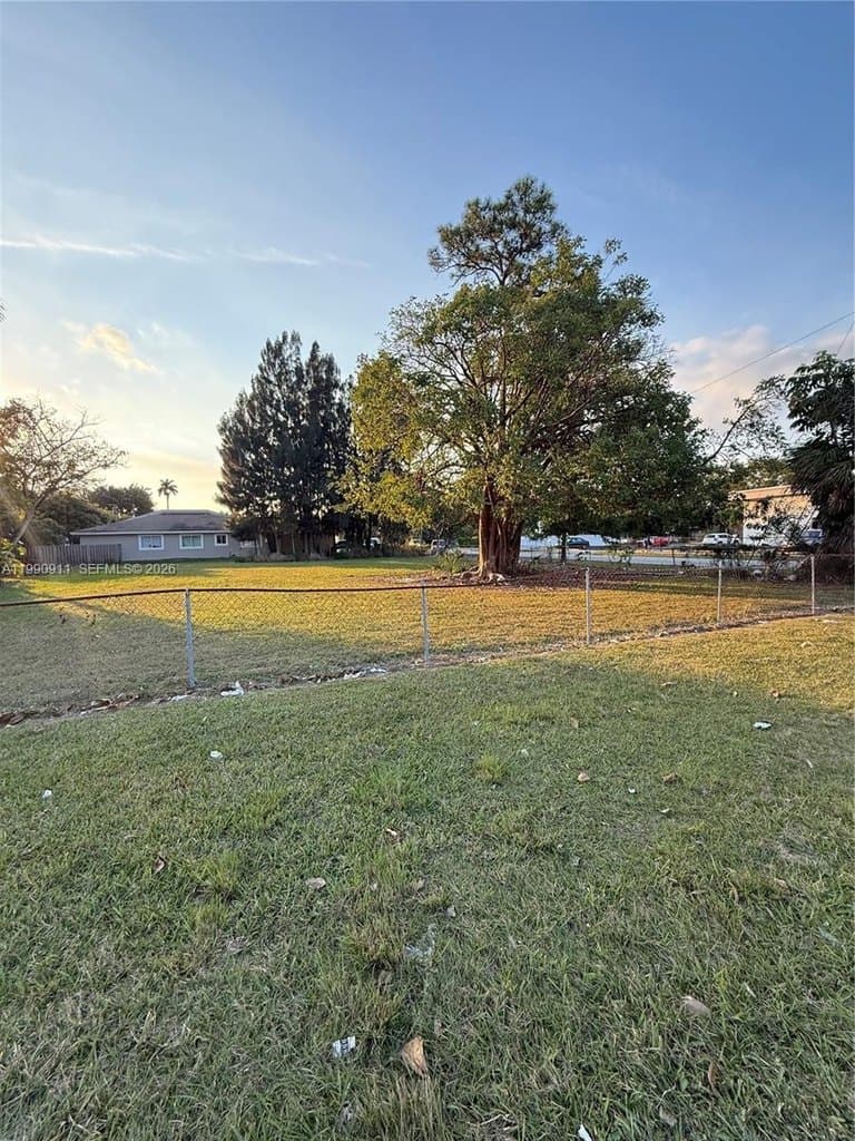 5 bedroom house for sale at 199 NE 9th St Homestead 33030 - $575,000