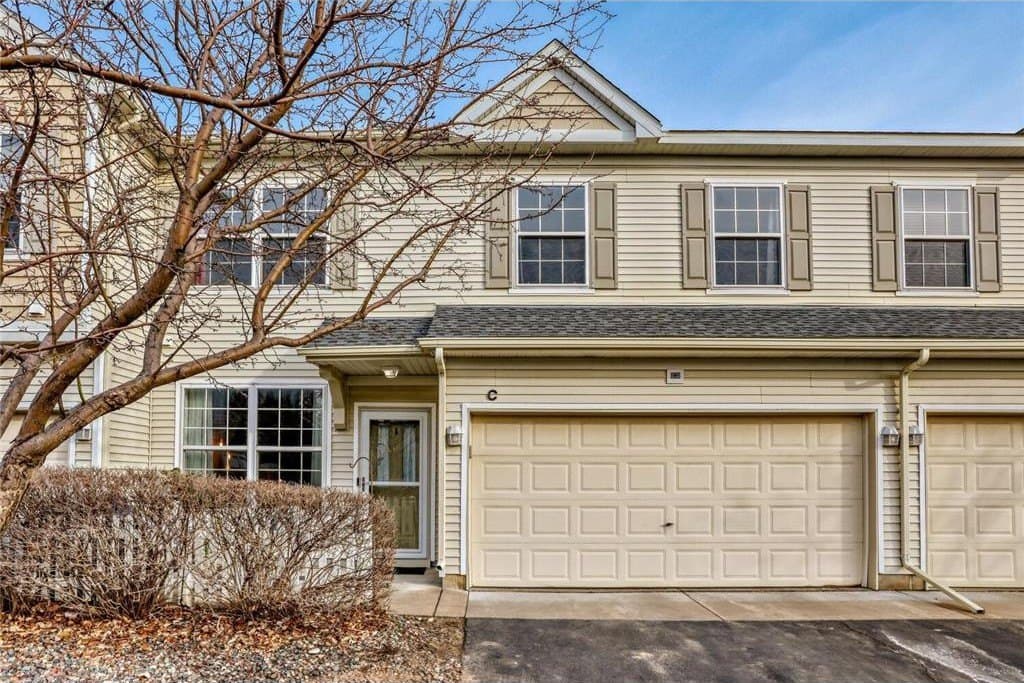 2 bedroom townhouse for sale at 11358 Eldorado St NE Unit C Blaine - $270,000
