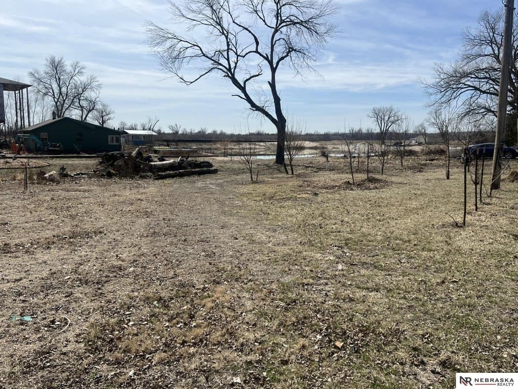 land for sale at 1810 E Park Cir Bellevue - $65,000