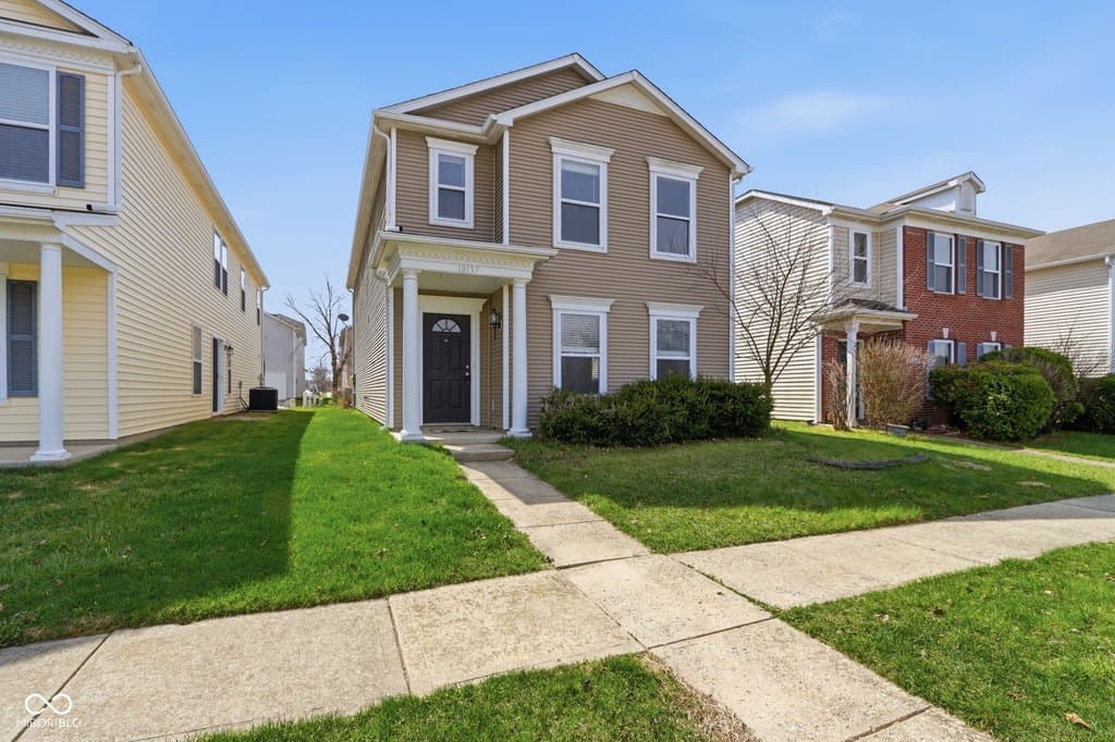 3 bedroom house for sale at 10137 Cumberland Pointe Blvd Noblesville 46060 - $265,000
