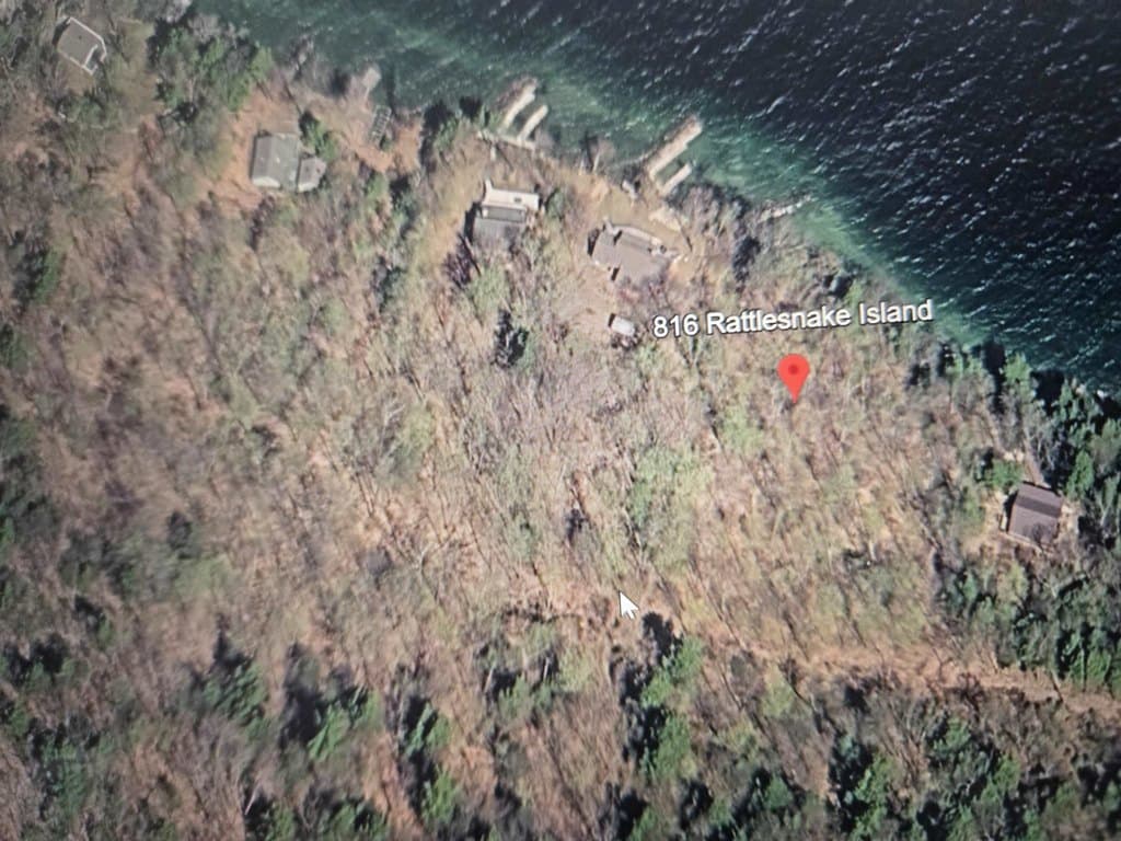 land for sale at 816 Rattlesnake Is Alton - $210,000