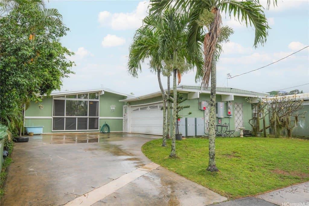 6 bedroom house for sale at 951 Holoholo St Kailua 96734 - $1,499,000