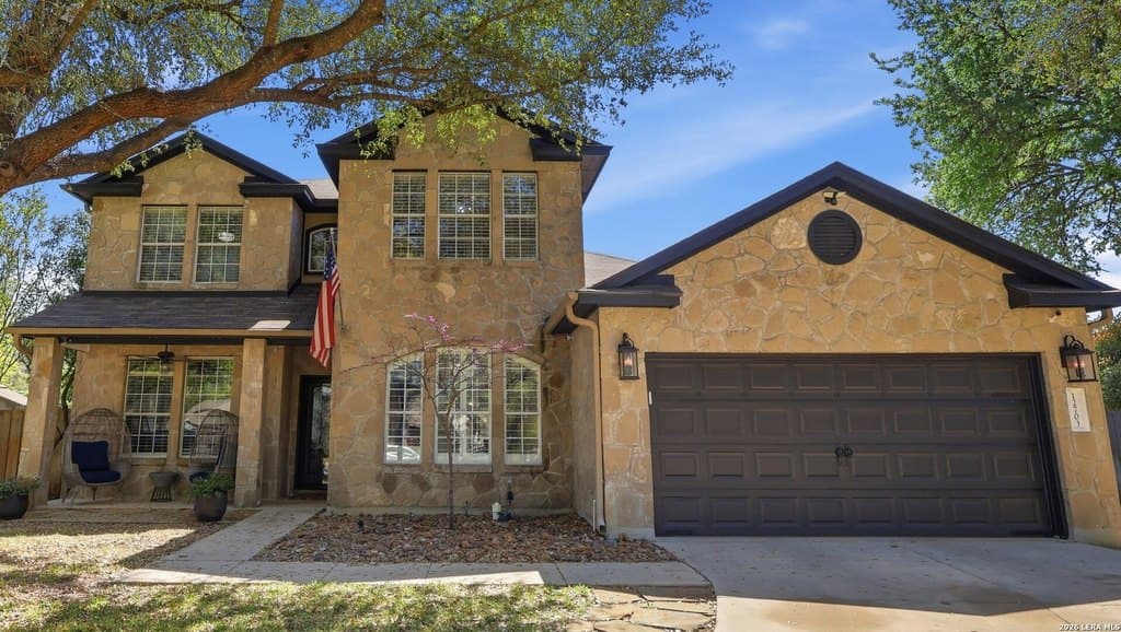 4 bedroom house for sale at 12703 Holly Cedar Helotes 78023 - $480,000