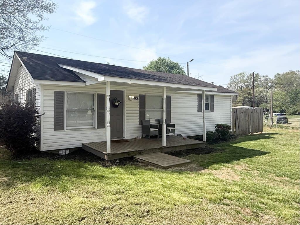 2 bedroom house for sale at 1188 Old Pacolet Rd Spartanburg 29307 - $190,000