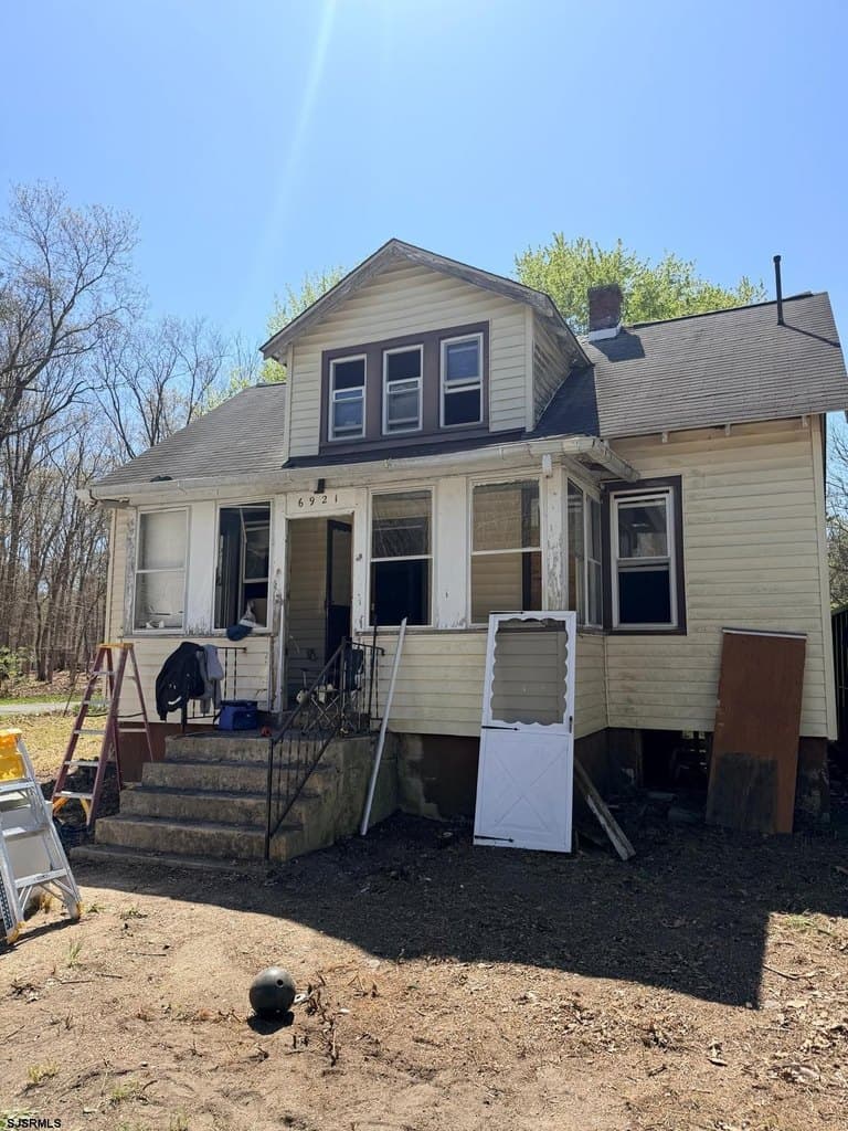 4 bedroom house for sale at 6921 Melvin Newton Blvd Mays Landing 08330 - $149,900