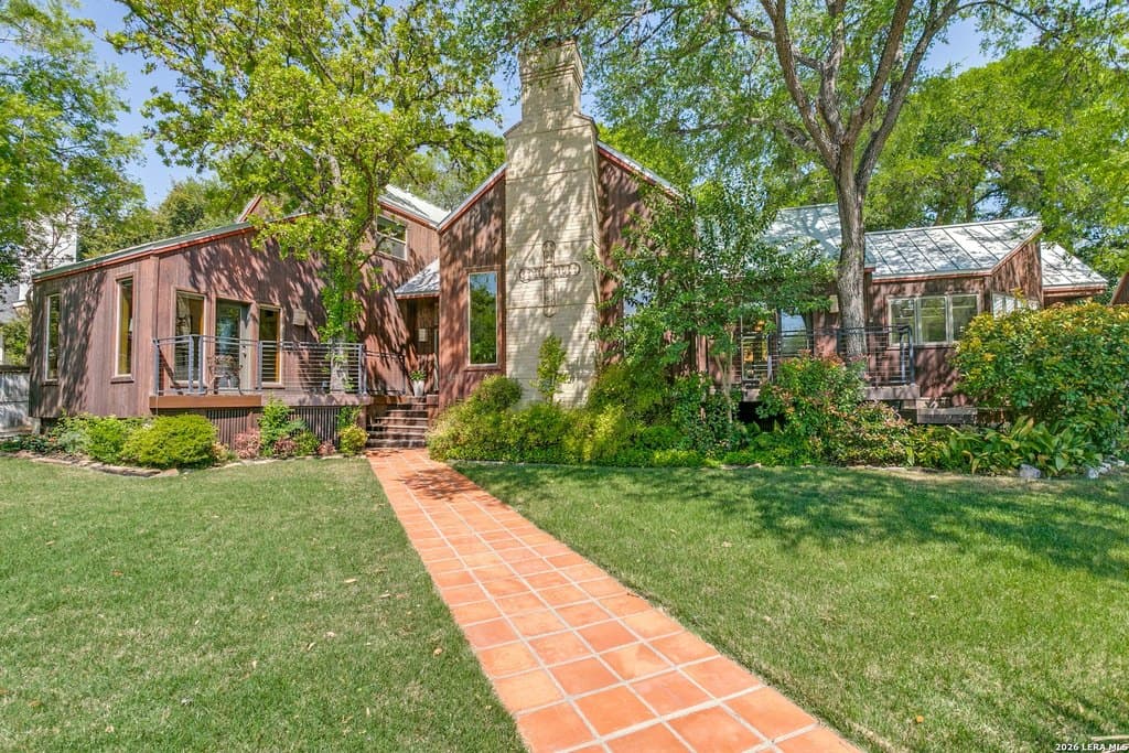 4 bedroom house for sale at 301 Alamo Heights Blvd Alamo Heights - $975,000