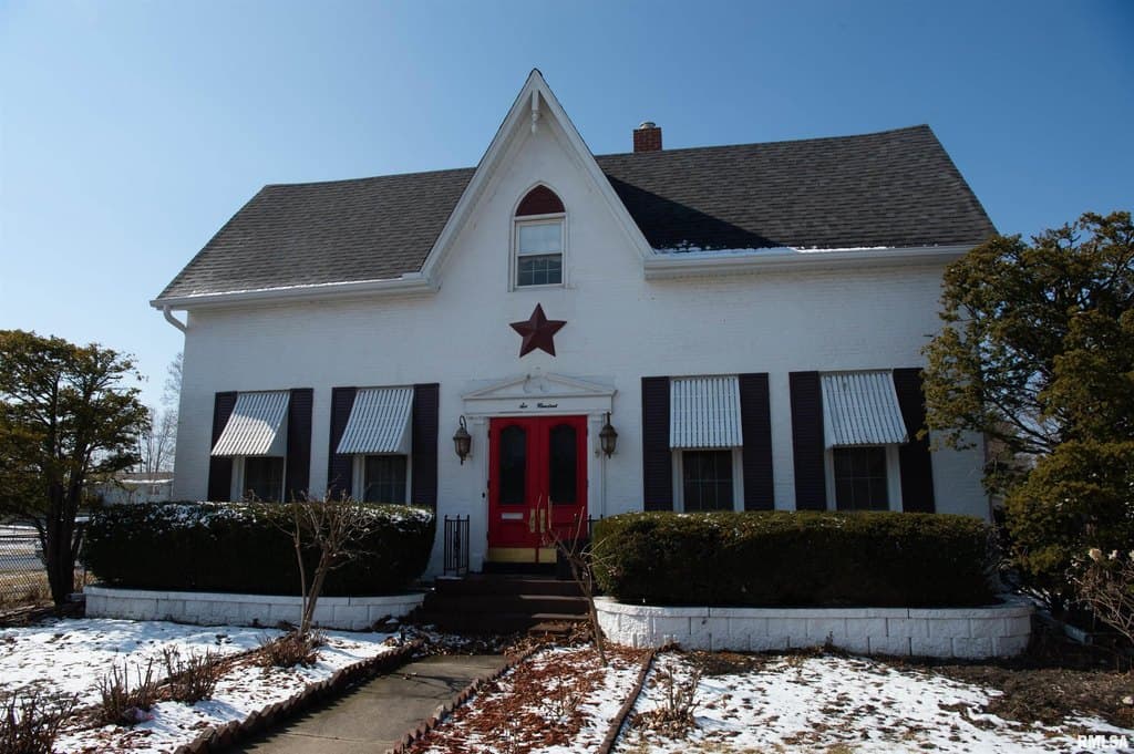 3 bedroom house for sale at 600 N Monroe St Abingdon - $219,770