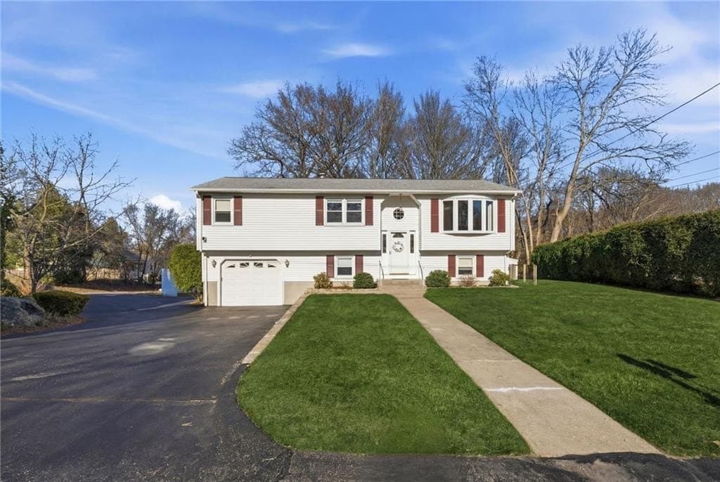 3 bedroom house for sale at 44 Village Ave Cranston 02920 - $499,900