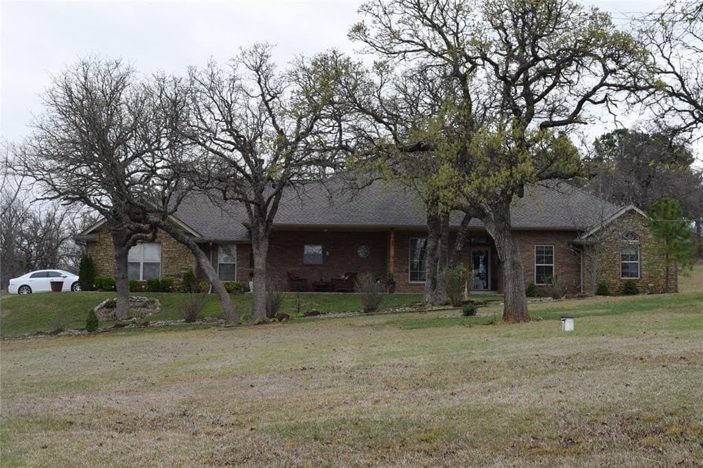 3 bedroom house for sale at 8770 Payton Ln Norman 74857 - $429,900