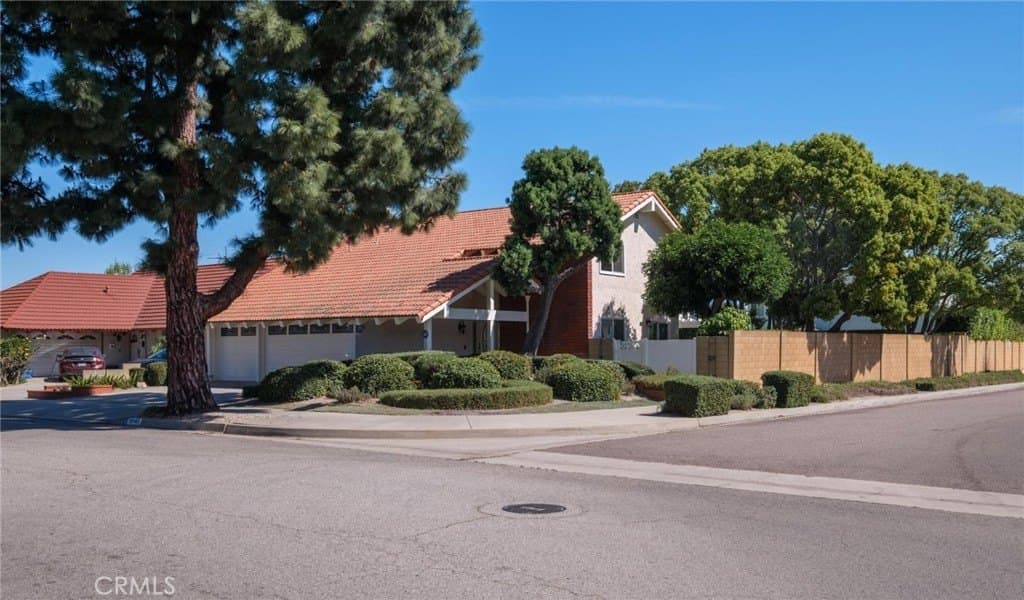 4 bedroom house for sale at 19140 Albert Ave Cerritos - $1,295,000