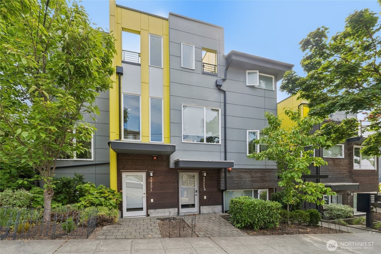 2 bedroom condo for sale at 3920 1st Ave NE Unit C Tacoma 98105 - $949,000