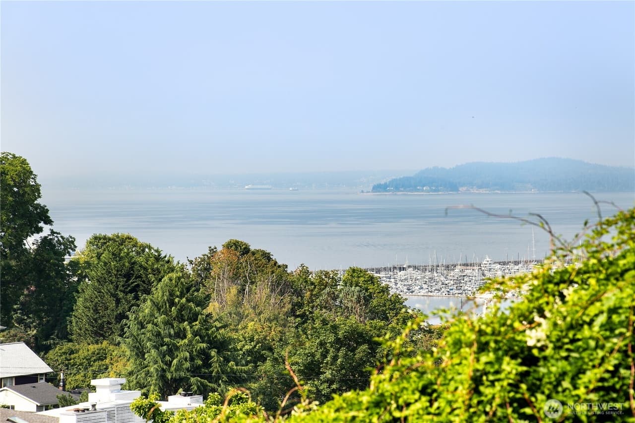 2 bedroom condo for sale at 1939 10th Ave W Unit B Tacoma 98119 - $740,000