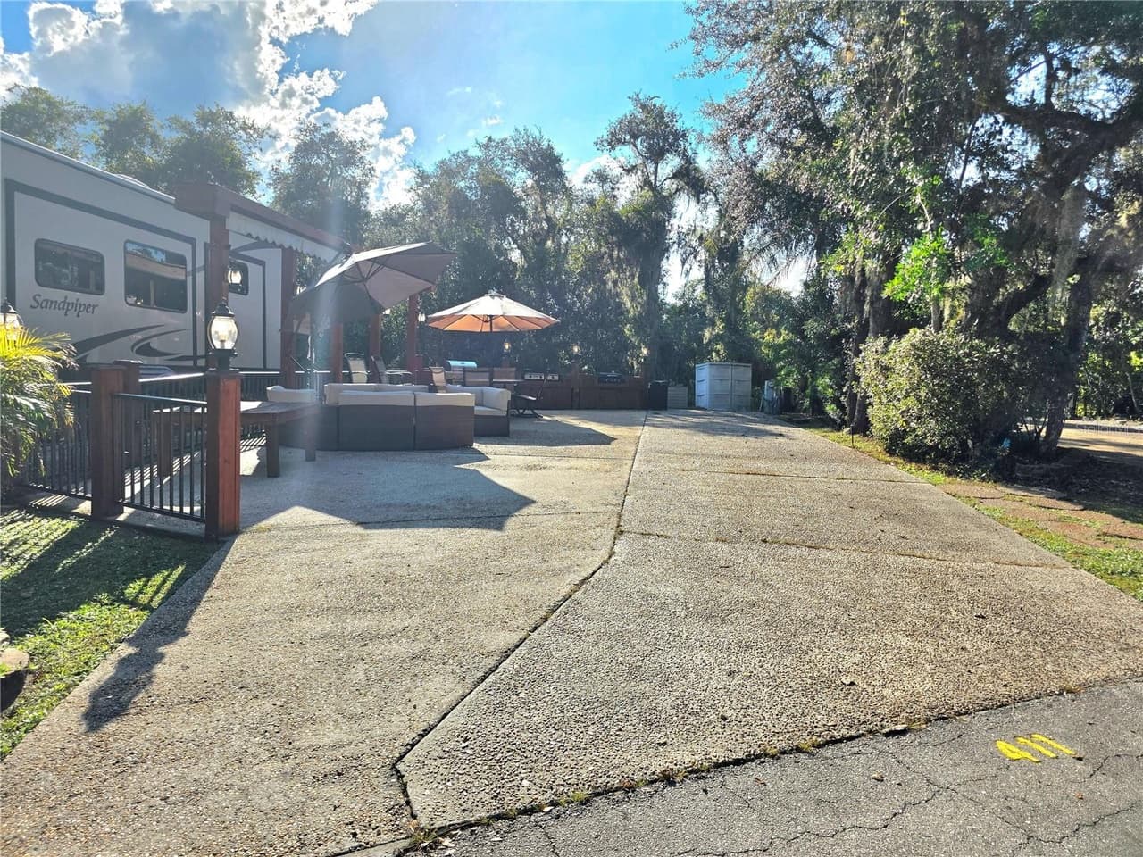 multi-family for sale at 411 Longhorn Dr Pembroke Pines 33853 - $150,000