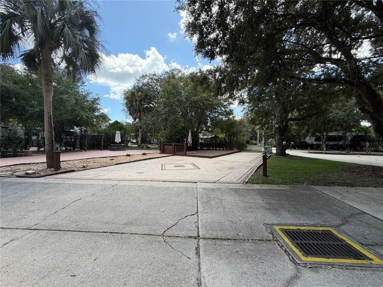 multi-family for sale at 186 Longhorn Dr Pembroke Pines 33867 - $172,000