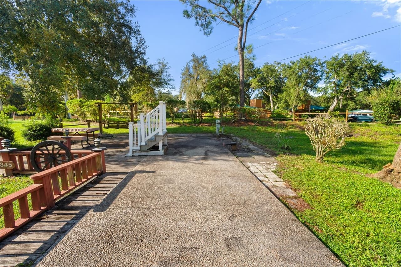 multi-family for sale at 345 Deer Ct Pembroke Pines 33898 - $158,000