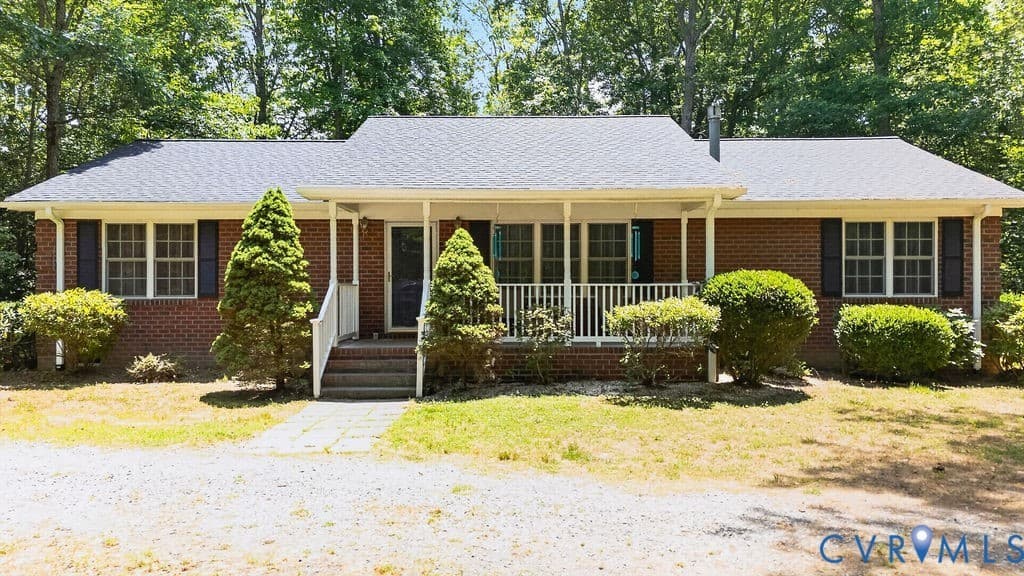 3 bedroom mobile home for sale at 437 Doggett Ln Hampton 22503 - $429,000