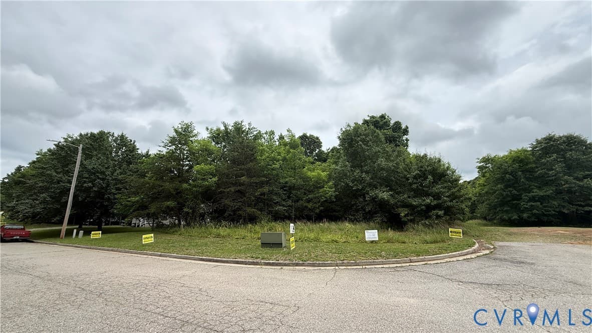 multi-family for sale at 1026 lot Independence Dr Martinsville 24112 - $3,000