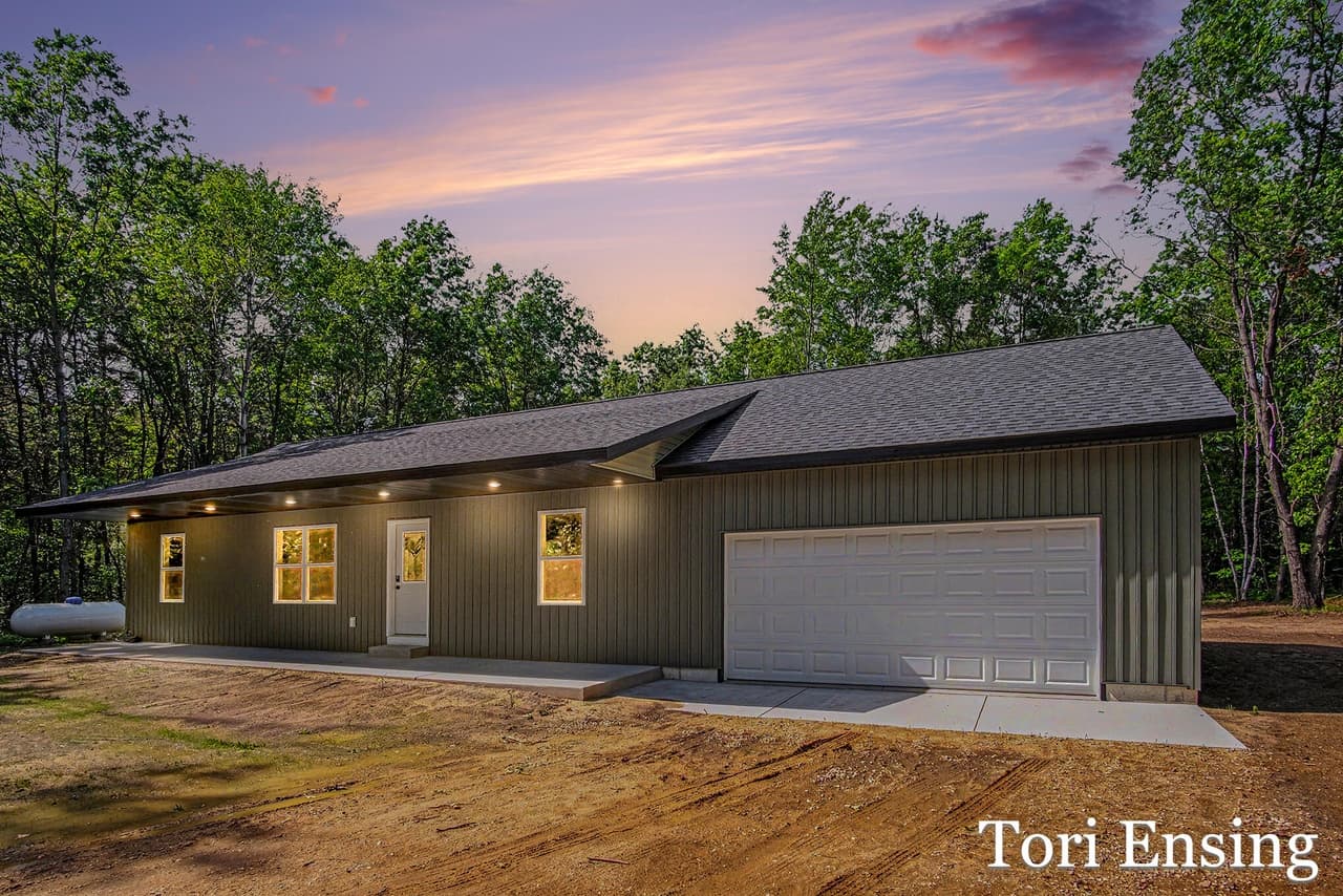 3 bedroom mobile home for sale at 19828 Yankee Rd Allendale 49329 - $359,900