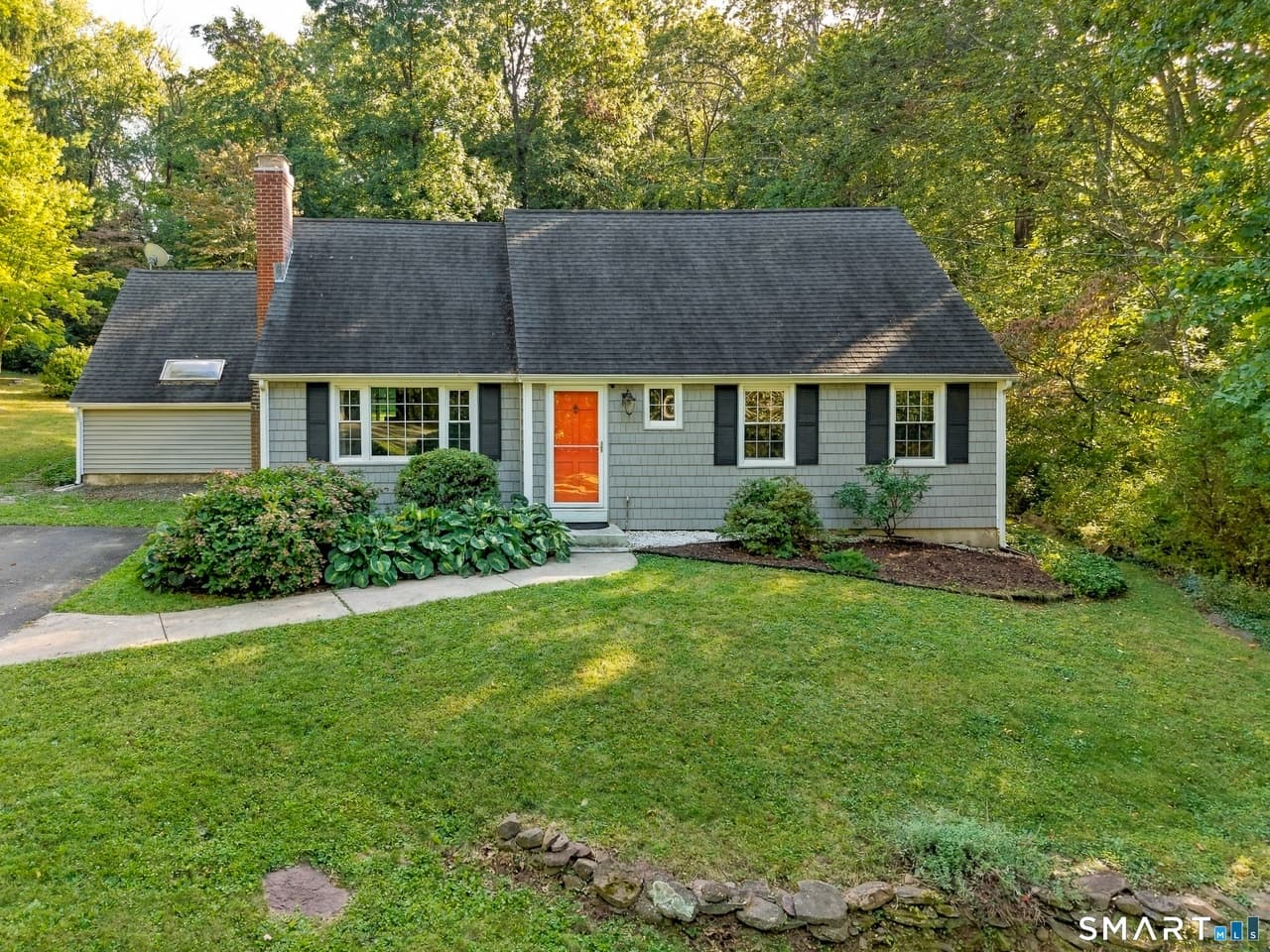 4 bedroom mobile home for sale at 27 Grant Hill Rd Bridgeport 06002 - $384,900