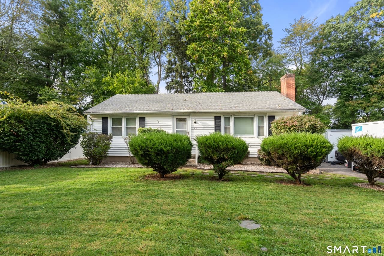 2 bedroom mobile home for sale at 22 Brookdale Ave Bridgeport 06002 - $289,900