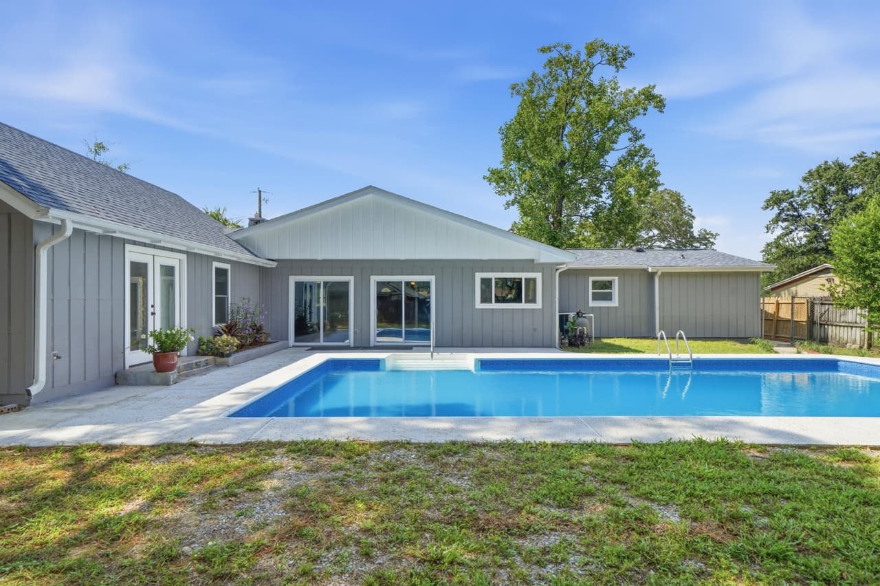 5 bedroom mobile home for sale at 390 Davenport Ave Orlando 32580 - $549,000