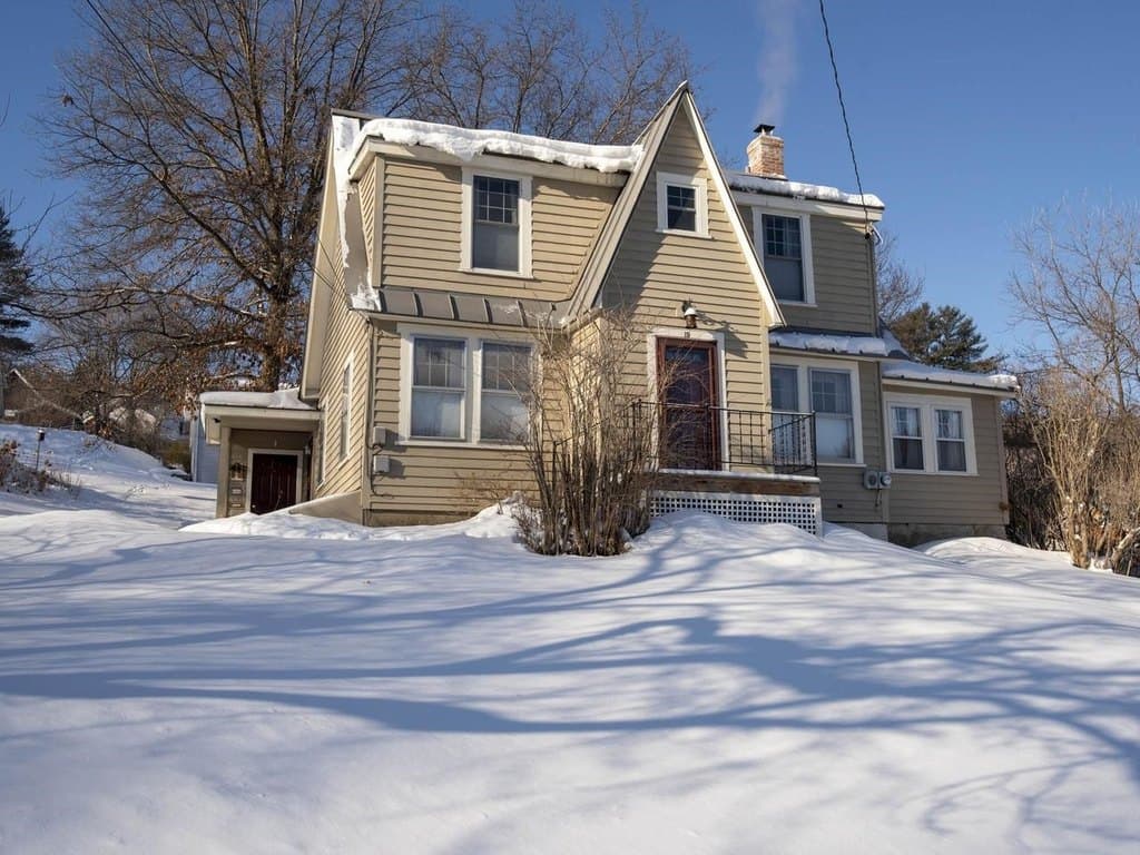 3 bedroom house for sale at 19 Roberts St Montpelier 05602 - $429,000