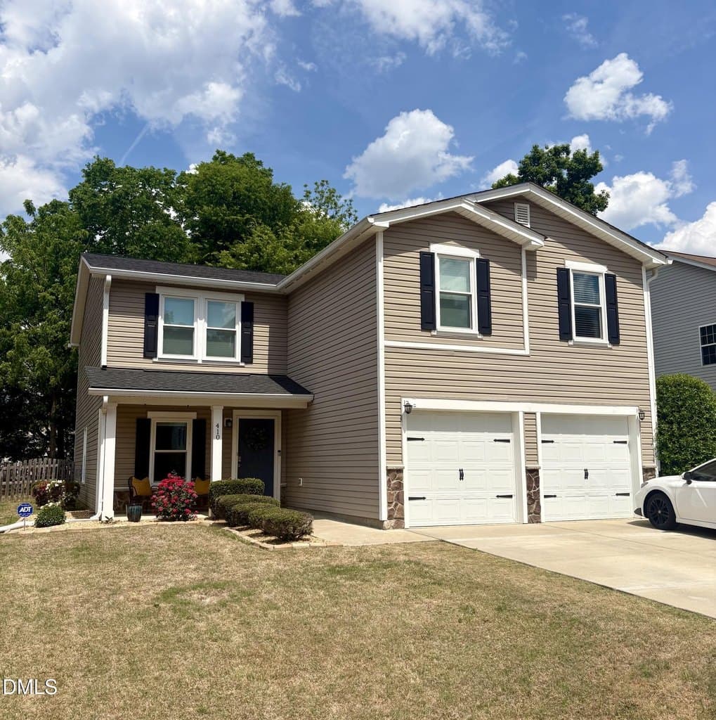 4 bedroom house for sale at 410 Regulators Way Hillsborough 27278 - $522,000