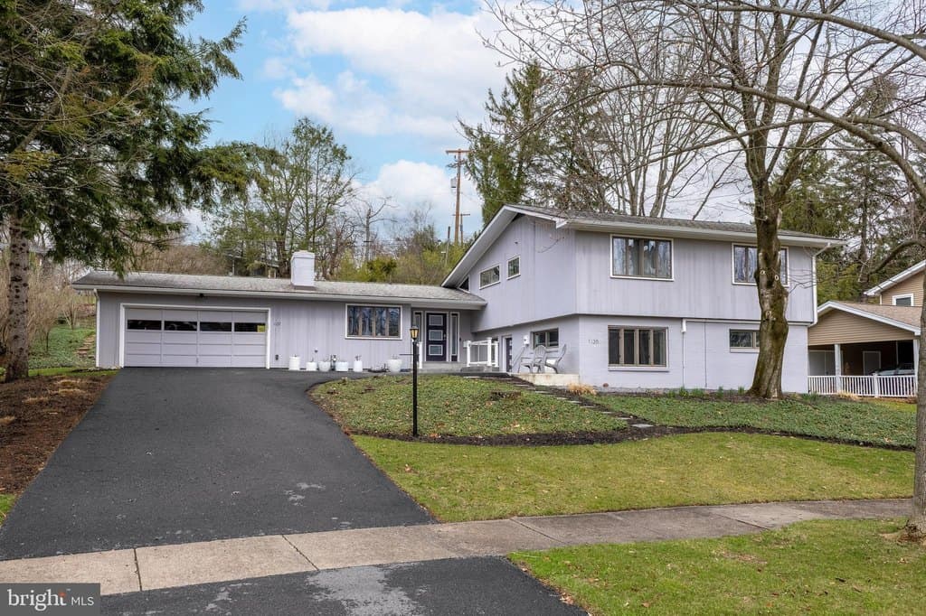 4 bedroom house for sale at 1137 Dorum Ave State College 16801 - $799,900