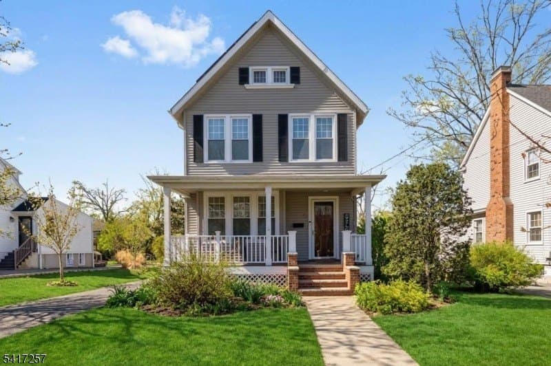 5 bedroom house for sale at 6 Myrtle Ave Madison 07940 - $1,250,000