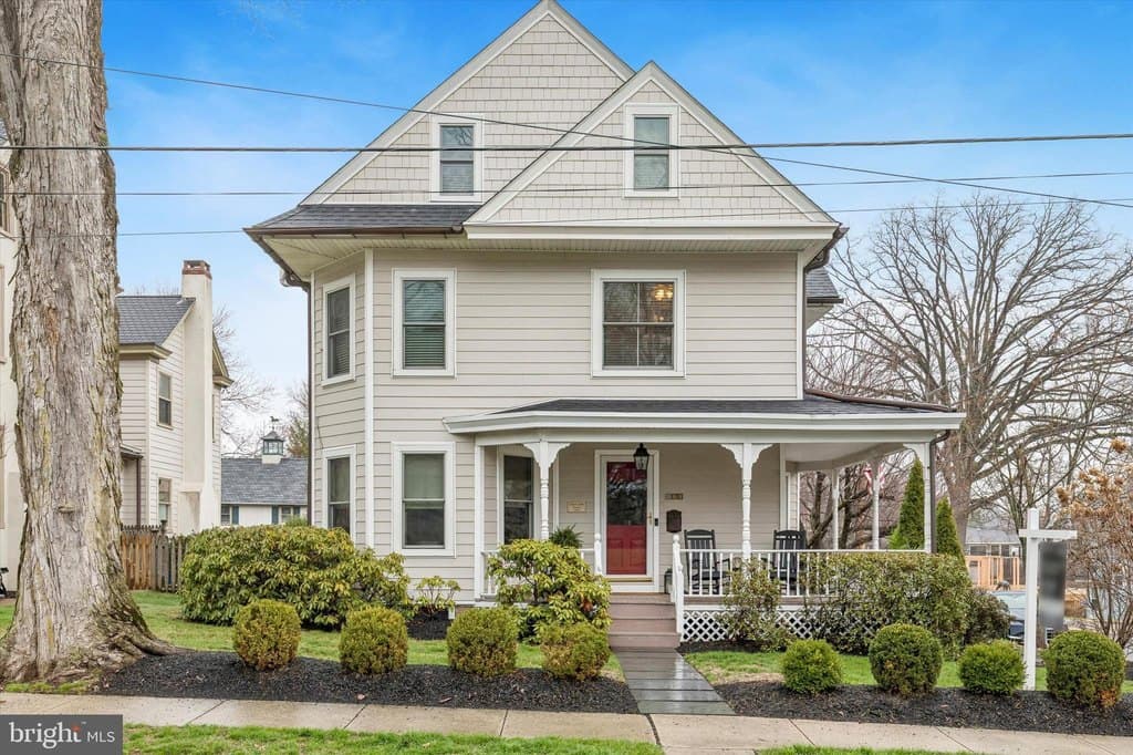 4 bedroom house for sale at 109 S West St Doylestown 18901 - $1,100,000