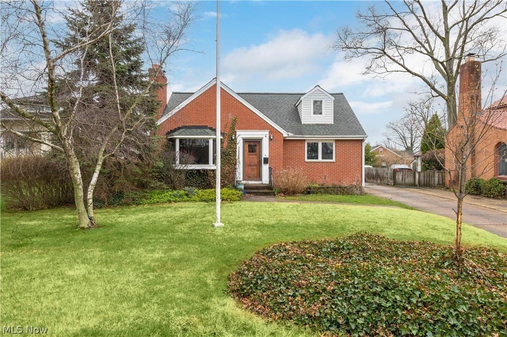 4 bedroom house for sale at 24827 Lake Rd Bay Village - $599,000