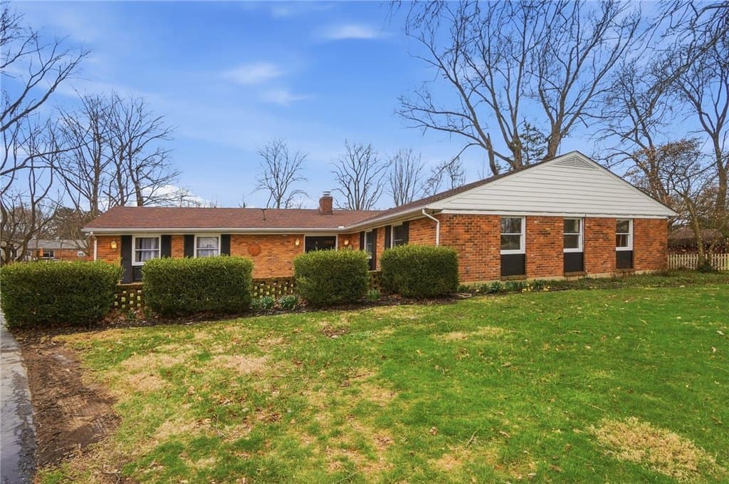5 bedroom house for sale at 440 Walsingham Ct Centerville - $470,000
