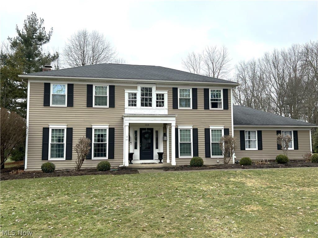 4 bedroom house for sale at 103 Chadbourne Dr Hudson 44236 - $585,000
