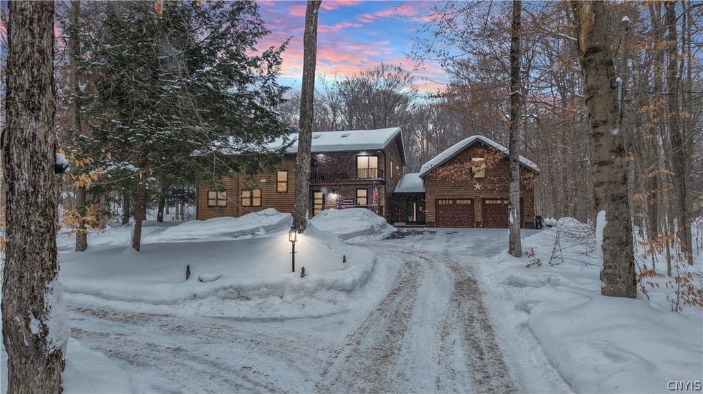 4 bedroom house for sale at 7808 Wood Rd Barneveld - $479,900