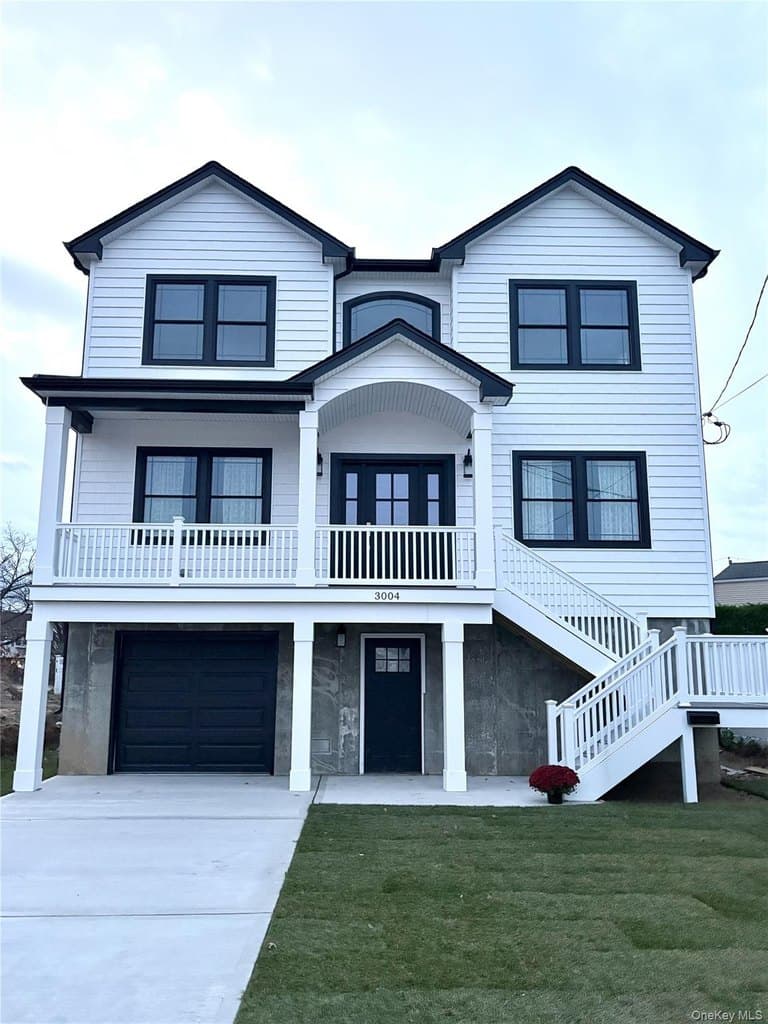 4 bedroom house for sale at 3004 Harbor St Baldwin - $1,249,000