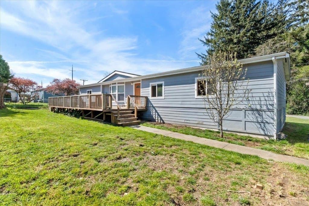 4 bedroom mobile home for sale at 515 Humboldt Rd Crescent City 95531 - $320,000