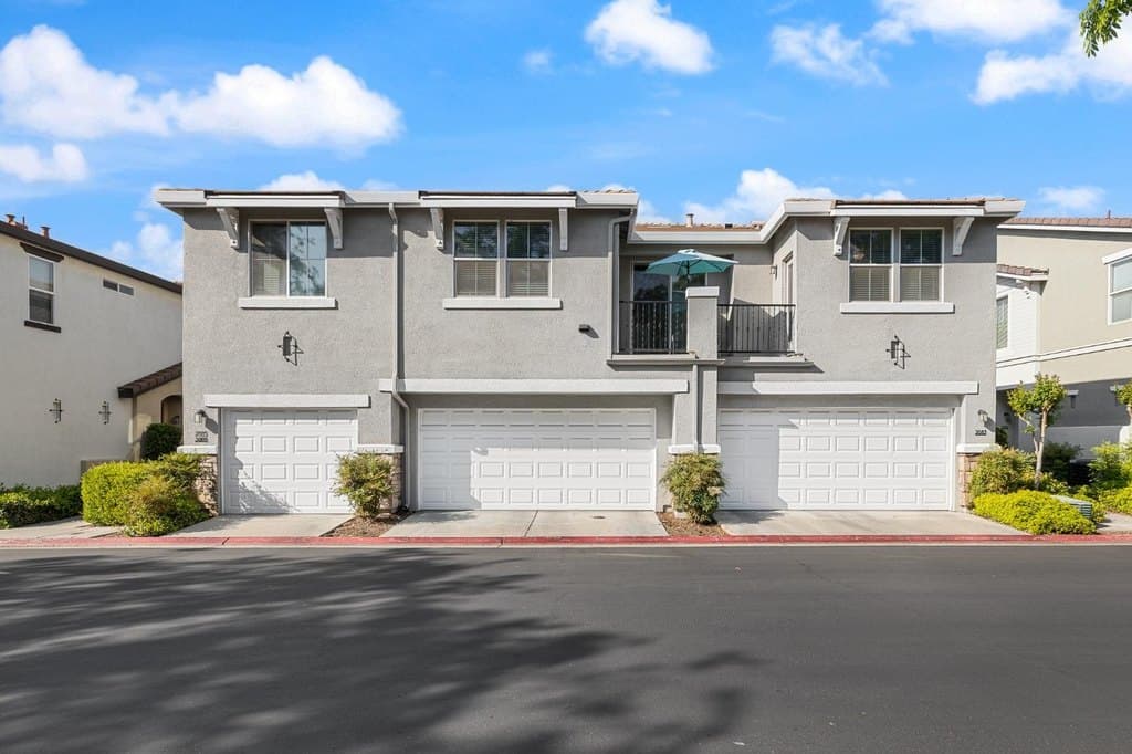 2 bedroom condo for sale at 2089 Boccioni Ln Clovis 93611 - $322,500