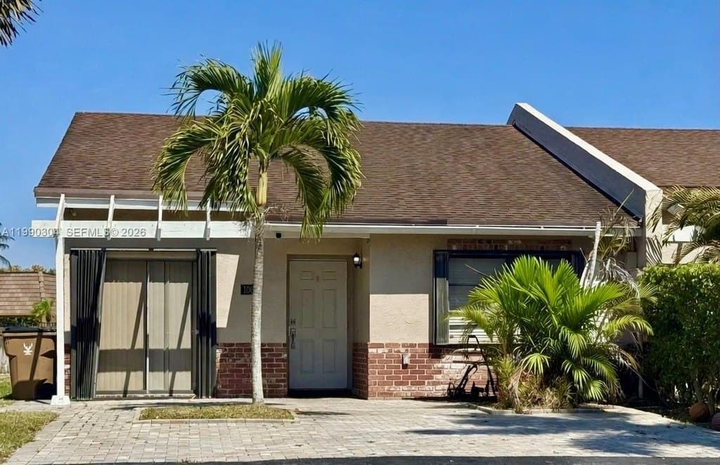 2 bedroom condo townhome rowhome coop for sale at 1061 NW 53rd St Deerfield Beach - $344,900