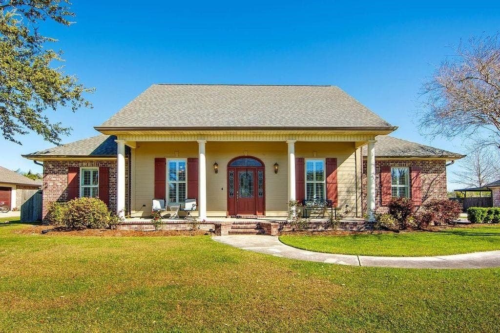 3 bedroom house for sale at 462 Meadow View Ct Chackbay - $464,000