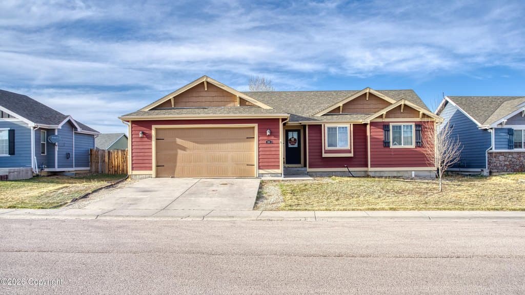 5 bedroom house for sale at 905 Sako Dr Gillette 82718 - $399,900
