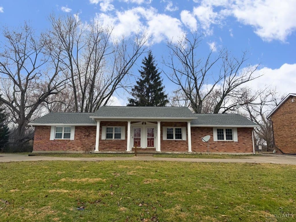 multi-family for sale at 7634 Rosewood Dr Blanchester - $265,000