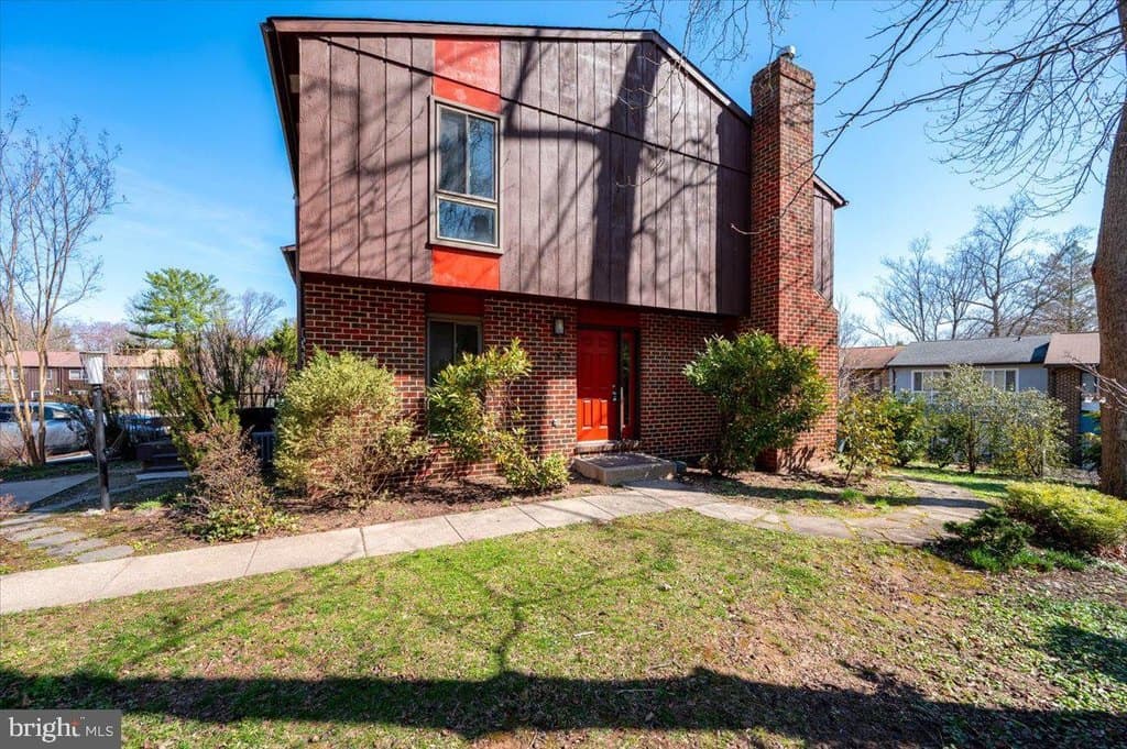 3 bedroom townhouse for sale at 10357 Barcan Cir Columbia 21044 - $450,000