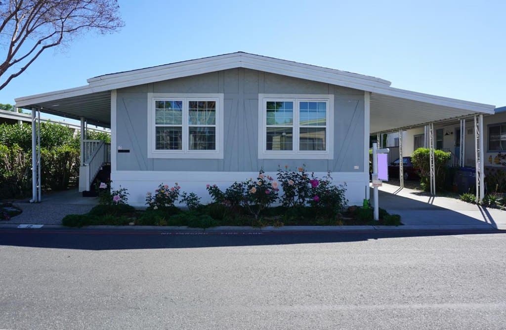 2 bedroom mobile home for sale at 1050 Borregas Ave Spc 12 Sunnyvale - $275,000
