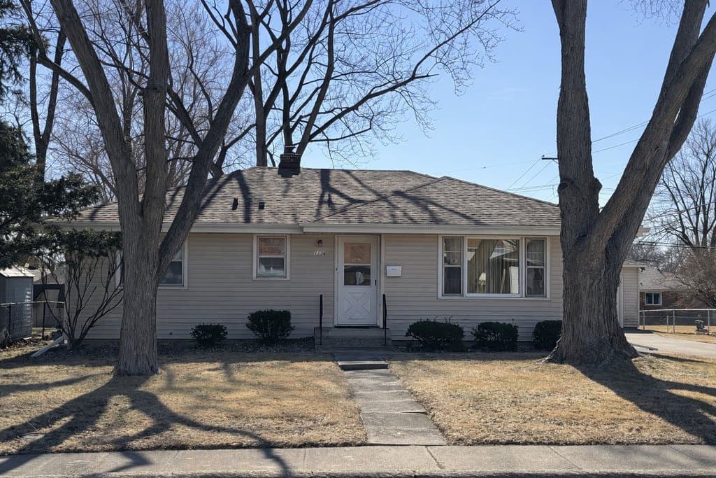 3 bedroom house for sale at 1136 Gertsam Dr Bradley - $219,900